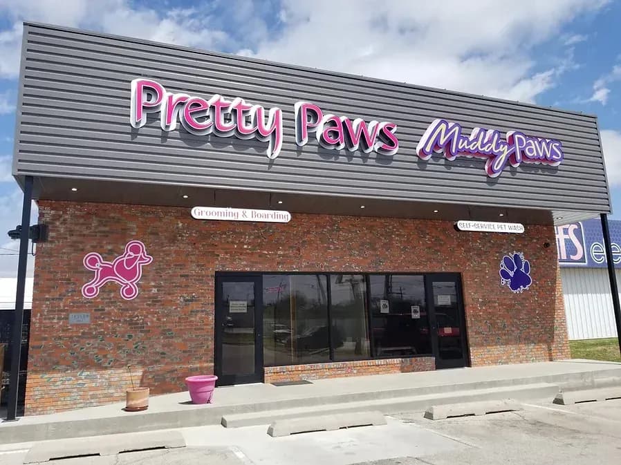 Pretty Paws and Muddy Paws channel-letter storefront signs